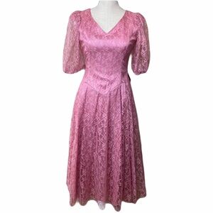 Vintage Pink Lace Dress with Bow on‎ Back - 6